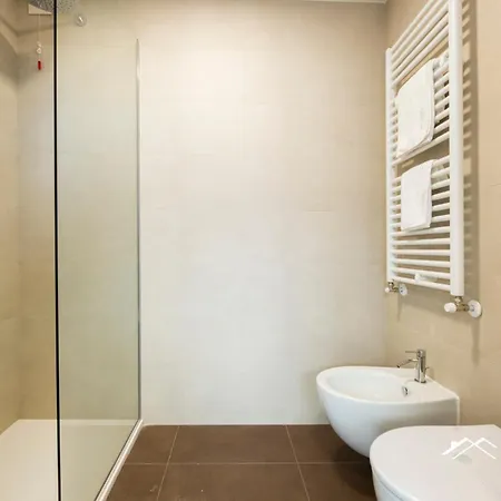 Daire Waterfront Lux| Studio|a/c|parking|gym|wifi By Tilo Cenova